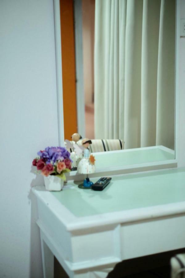 The Grace House Chiangmai לינה וארוחת בוקר