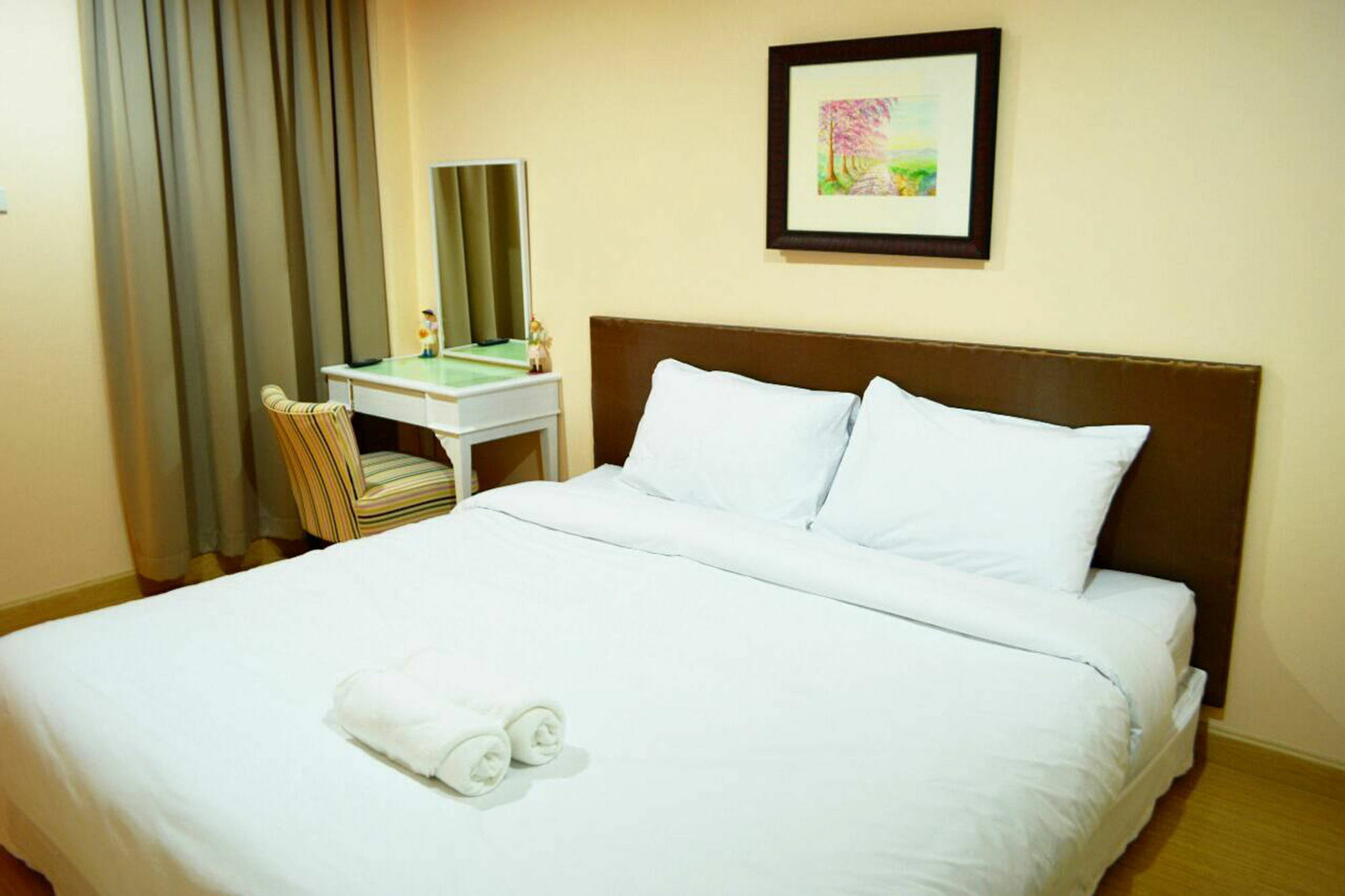 לינה וארוחת בוקר The Grace House Chiangmai